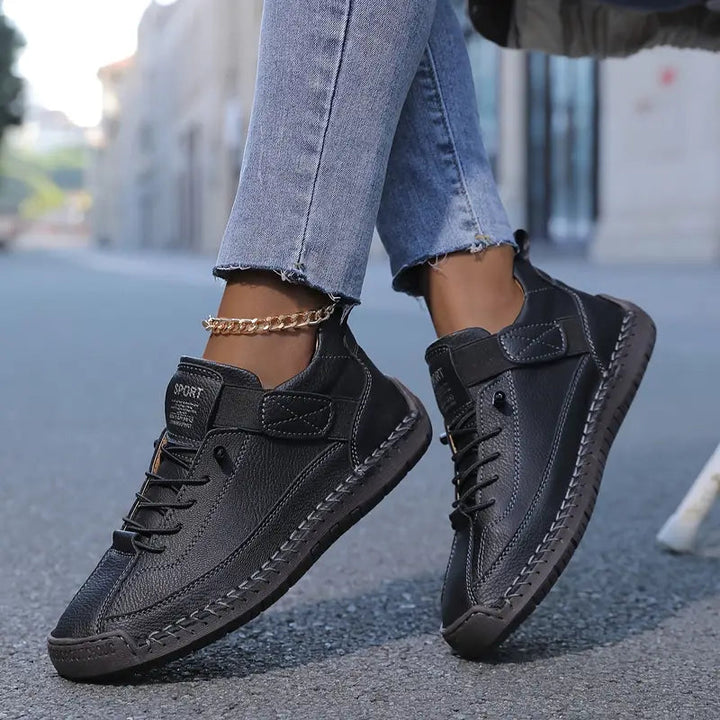 BEATRIX ORTHOPEDIC SNEAKERS
