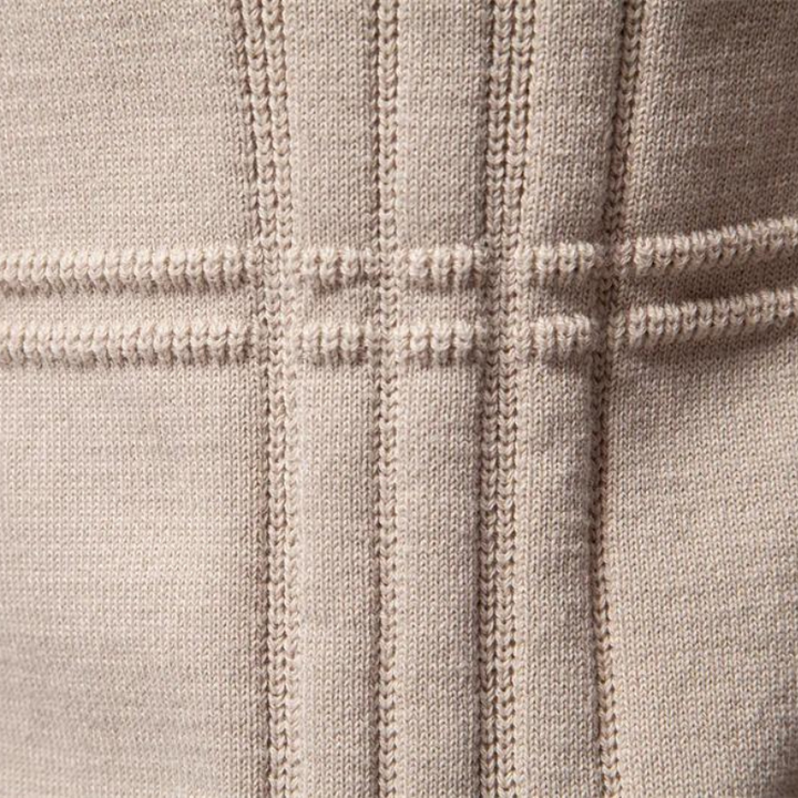 Novira London  | Men’s sweater with check pattern
